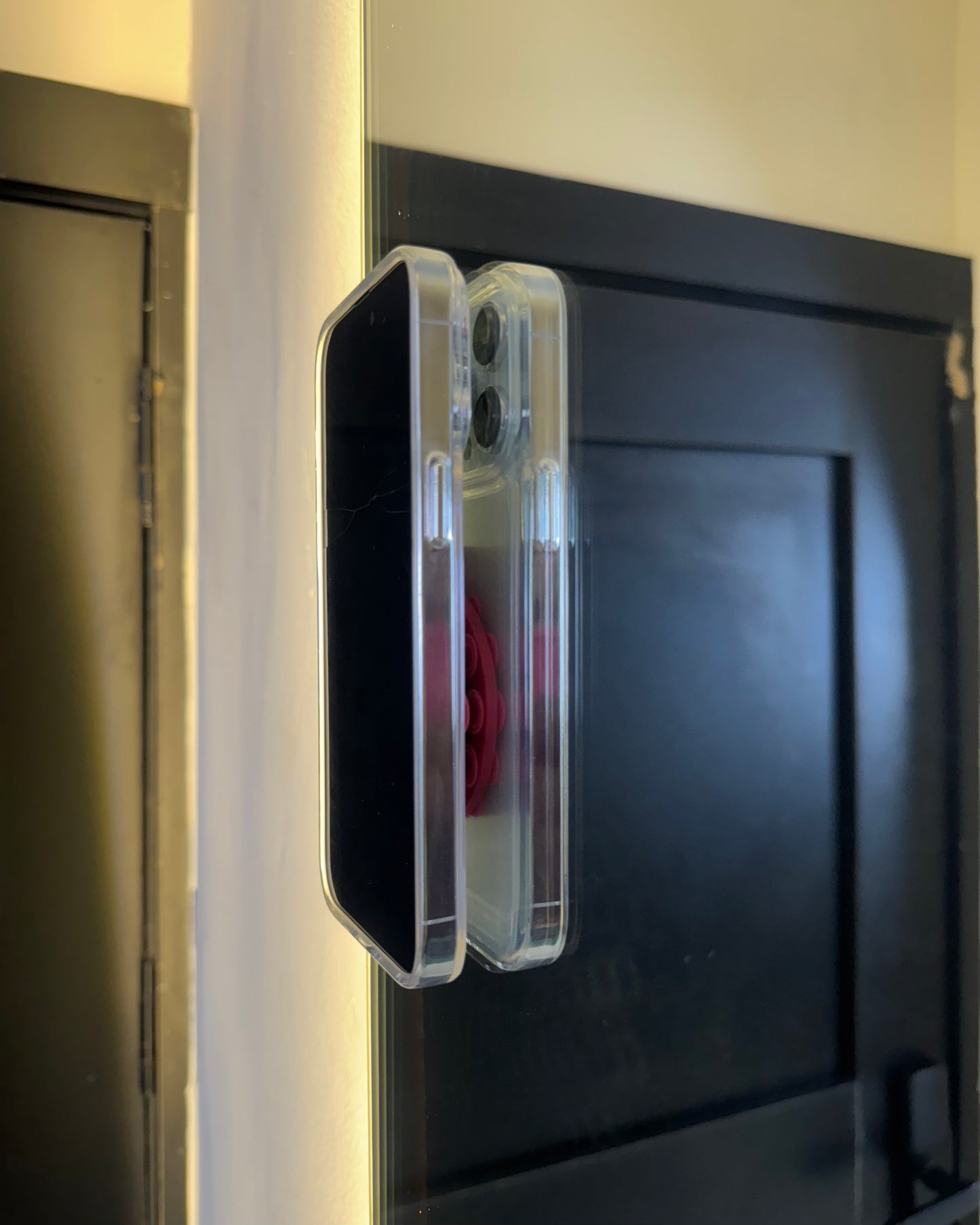 Heart Suction Phone Mount