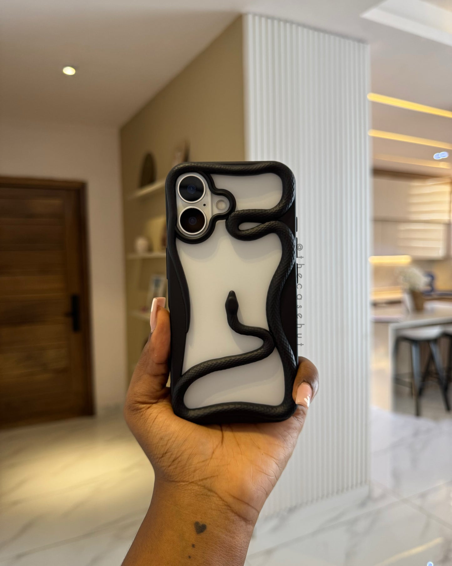 Black Venom Hollow Case