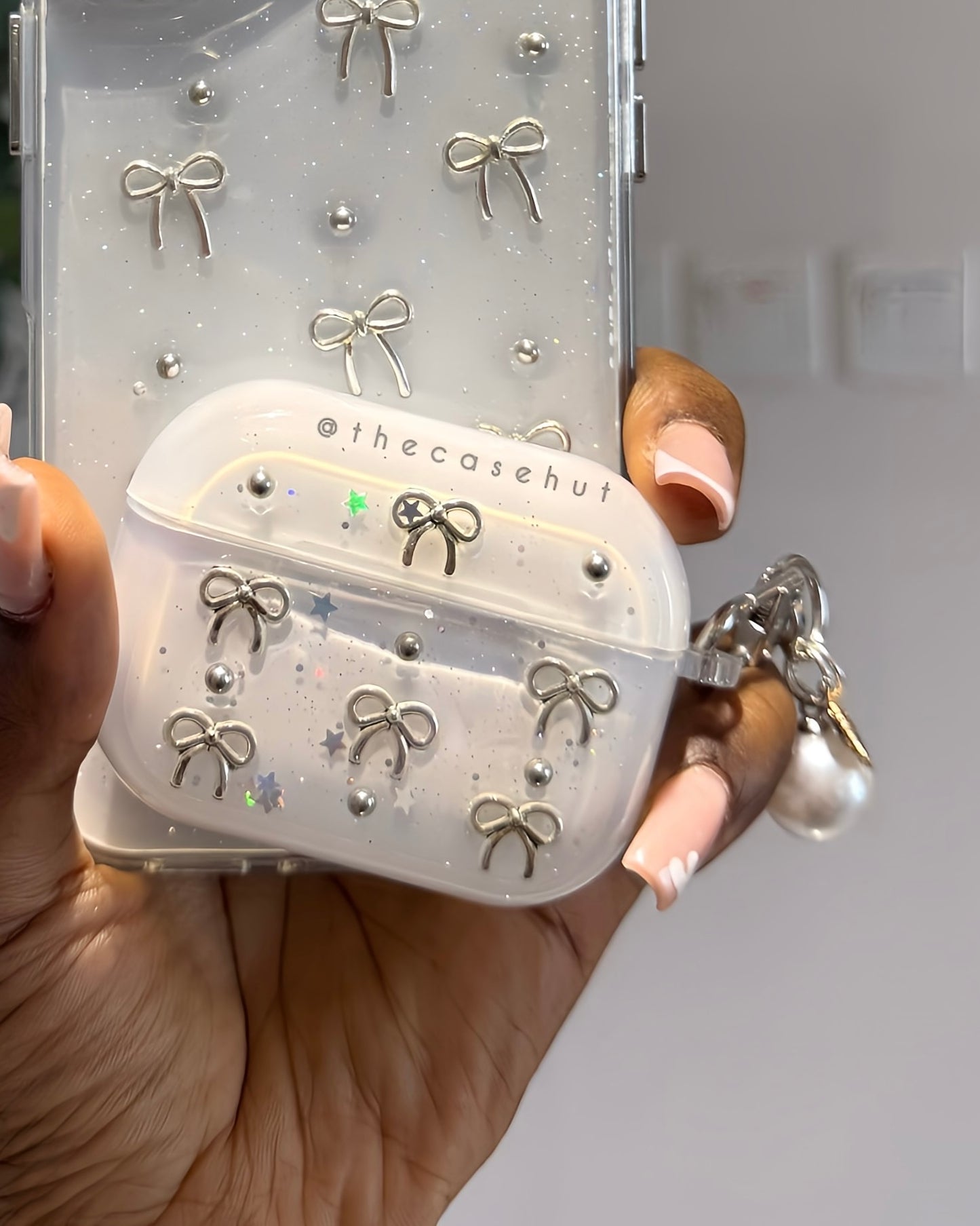 Studded Bow Airpods Case